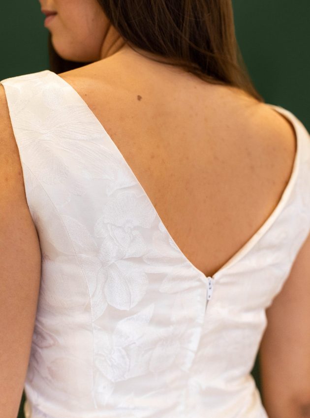 Hochzeitskleid tiefer Rückenausschnitt